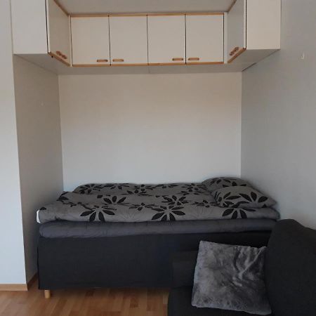 Viihtyisae Yksioe Oulun Tuirassa Appartement Buitenkant foto