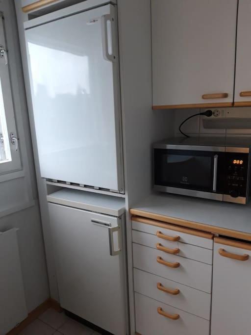 Viihtyisae Yksioe Oulun Tuirassa Appartement Buitenkant foto