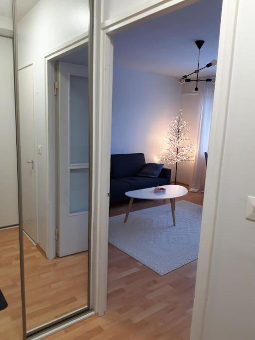 Viihtyisae Yksioe Oulun Tuirassa Appartement Buitenkant foto